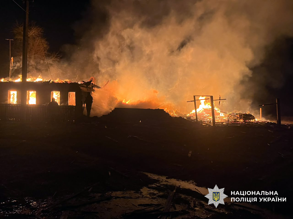 Поліція Чернігівщини документує наслідки атак росіян: є постраждалі