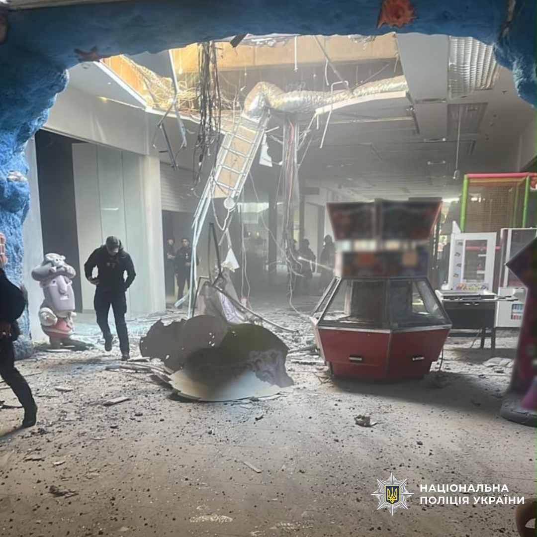 поліцейські задокументували наслідки воєнних злочинів ворога на Харківщині
