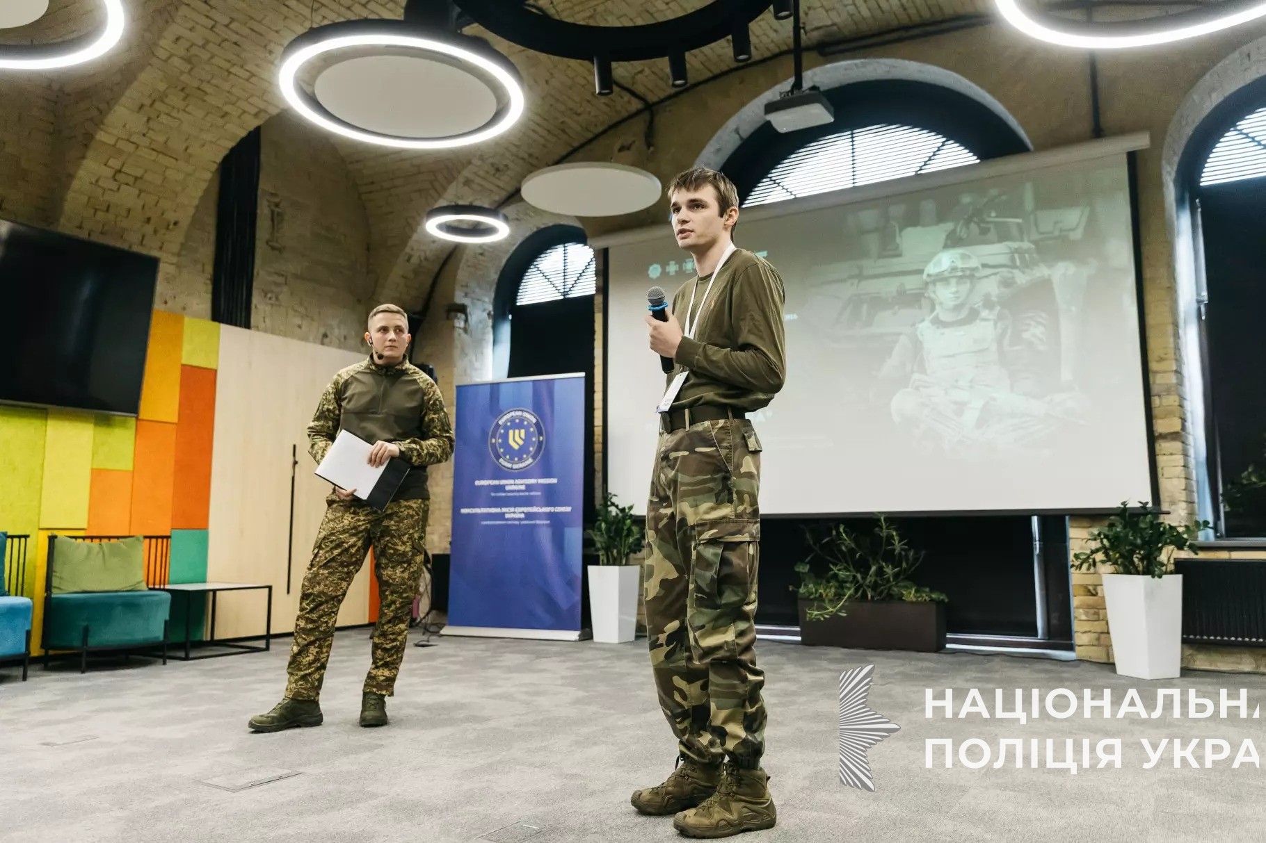 мвс презентувало книгу «герої. третій рік повномасштабної війни» мвс презентувало книгу «герої. третій рік повномасштабної війни»