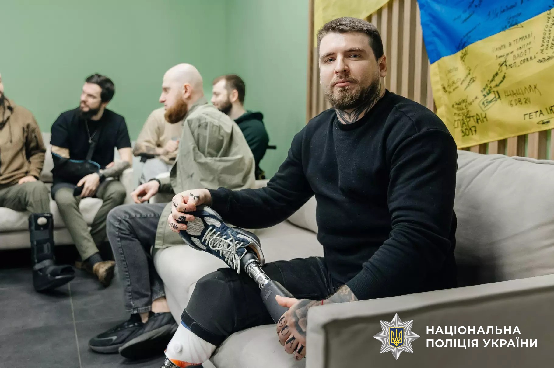 реабілітація, протезування та нові можливості: дмитро фінашин та олександр терен відвідали поранених бійців системи мвс
