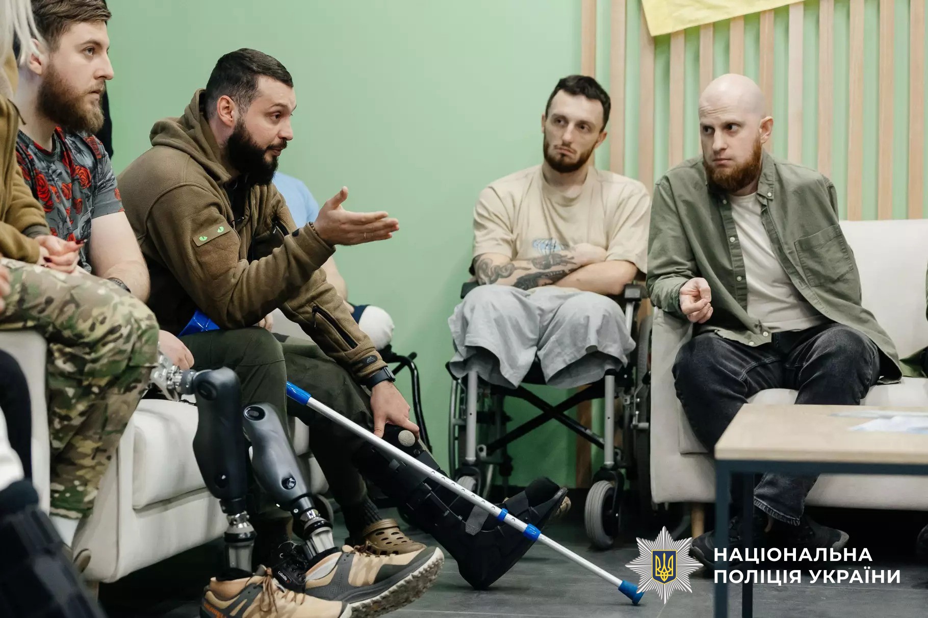 реабілітація, протезування та нові можливості: дмитро фінашин та олександр терен відвідали поранених бійців системи мвс