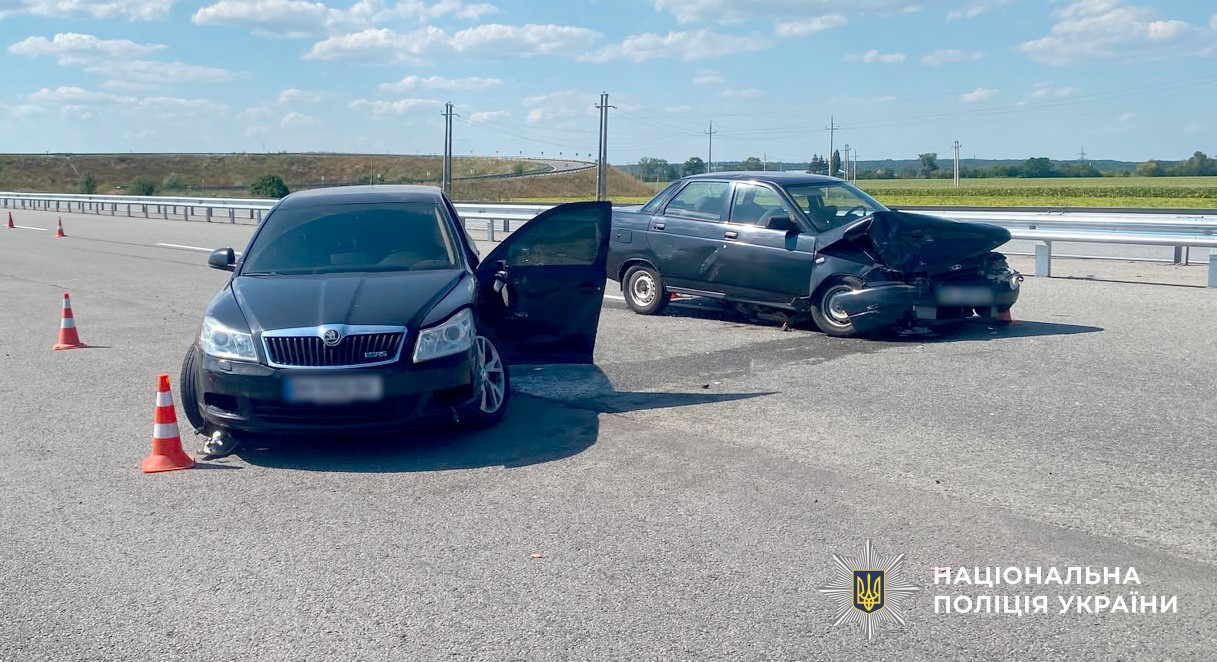 У Полтавському районі в ДТП постраждала людина: поліція встановлює обставини