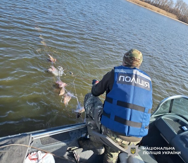 Рейди поліції на воді