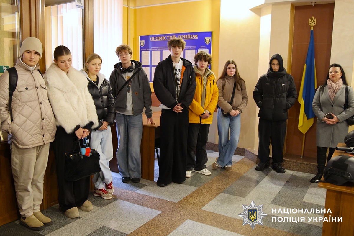 У Полтаві старшокласників ознайомили з професією поліцейського