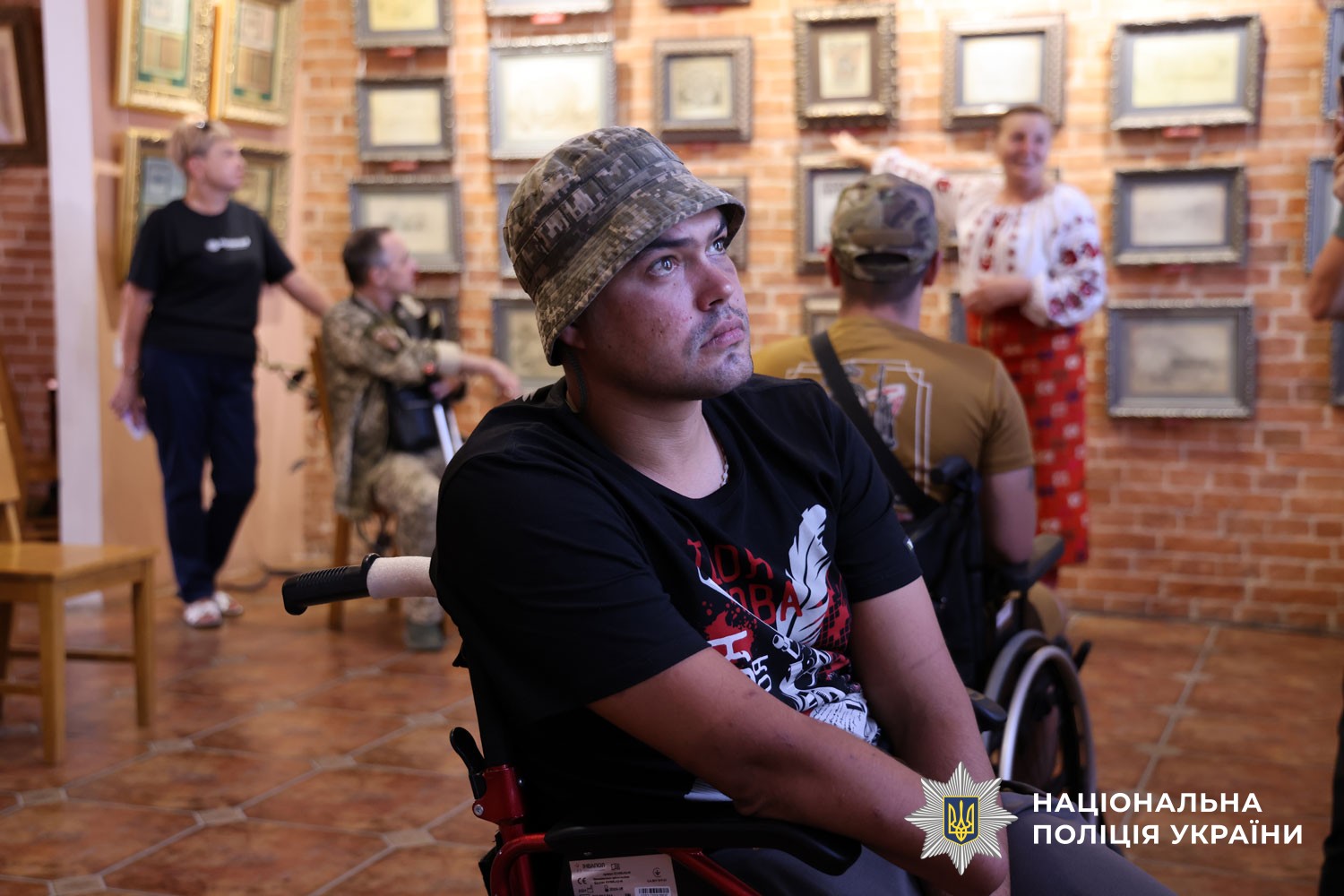 на Полтавщині ветерани на реабілітації відвідали Музей мистецької родини Кричевських в Опішні