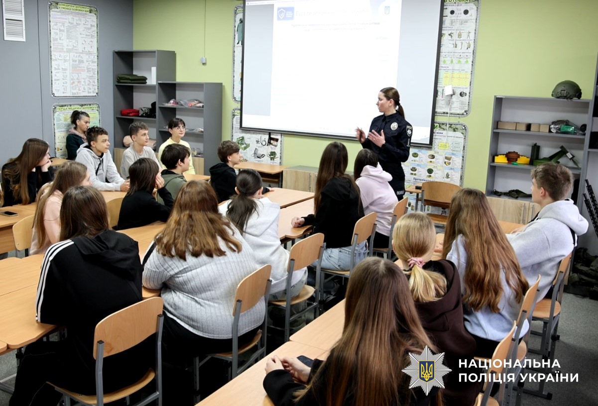 Наталія Лисенко проводить урок