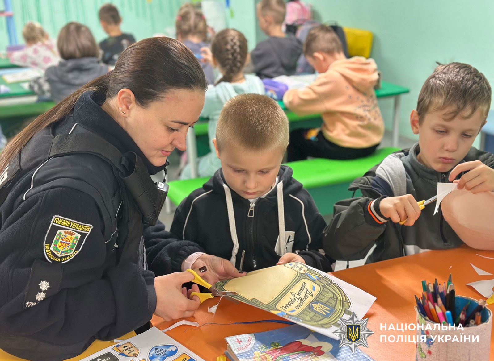 поліцейські проводять уроки для дітей