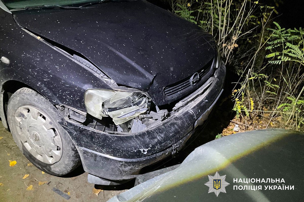 Автомобіль, в якому виявлено тіло чоловіка
