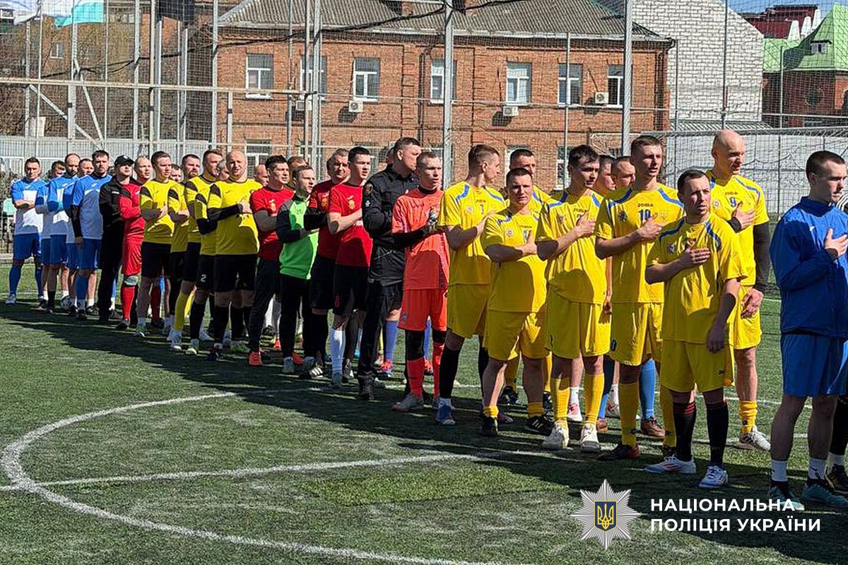 Учасники змагань з міні-футболу