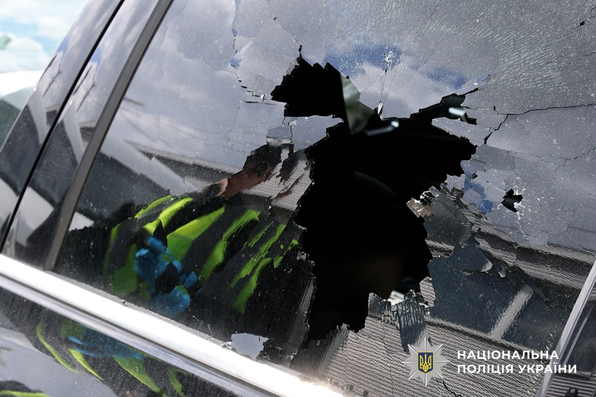 Поліцейські працюють на місці події