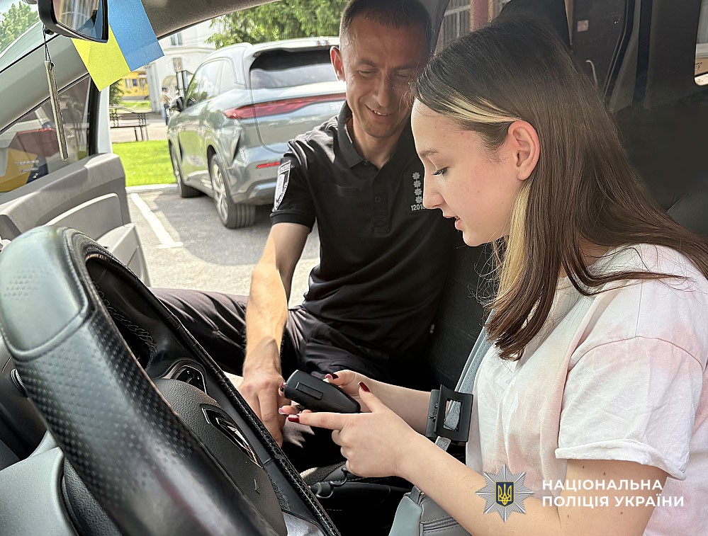 Поліцейські Полтавського району організували для школярів профорієнтаційну зустріч