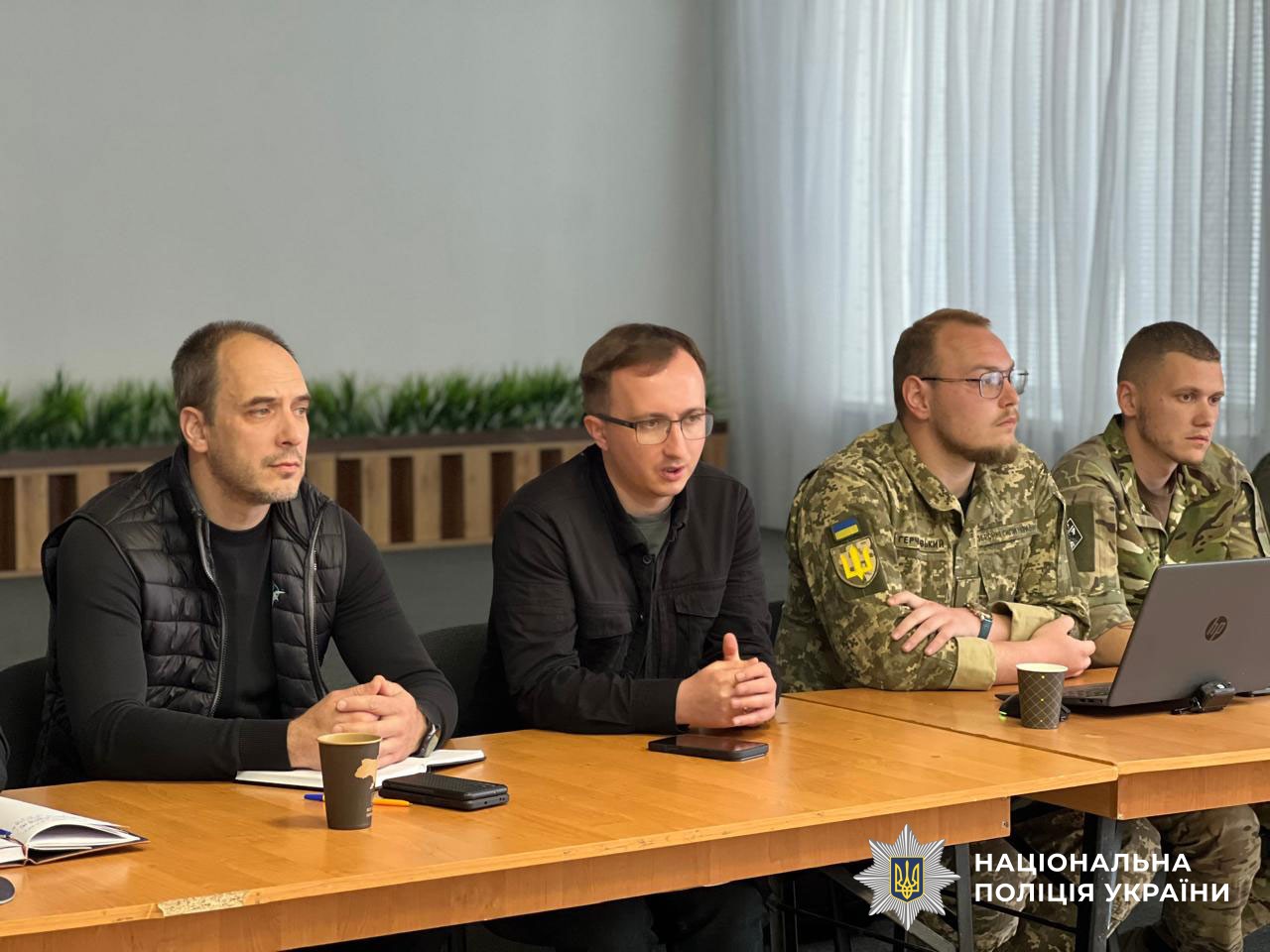 Учасники зустрічі