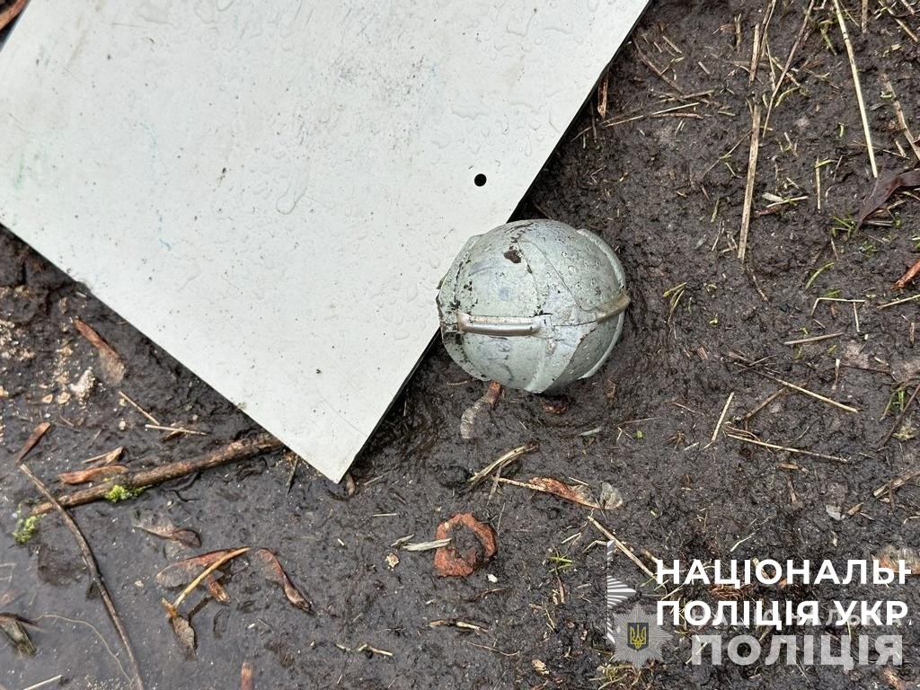 у куп’янському районі вибухотехніки поліції знешкодили одні з найнебезпечніших вибухових пристроїв - кулькові осколкові авіаційні бомби шоаб-0,5