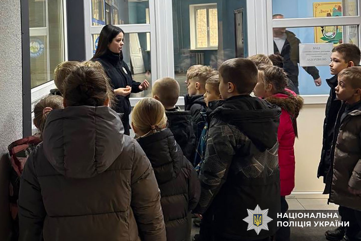 У Лубнах школярам розповідали про специфіку роботи поліції в умовах воєнного стану