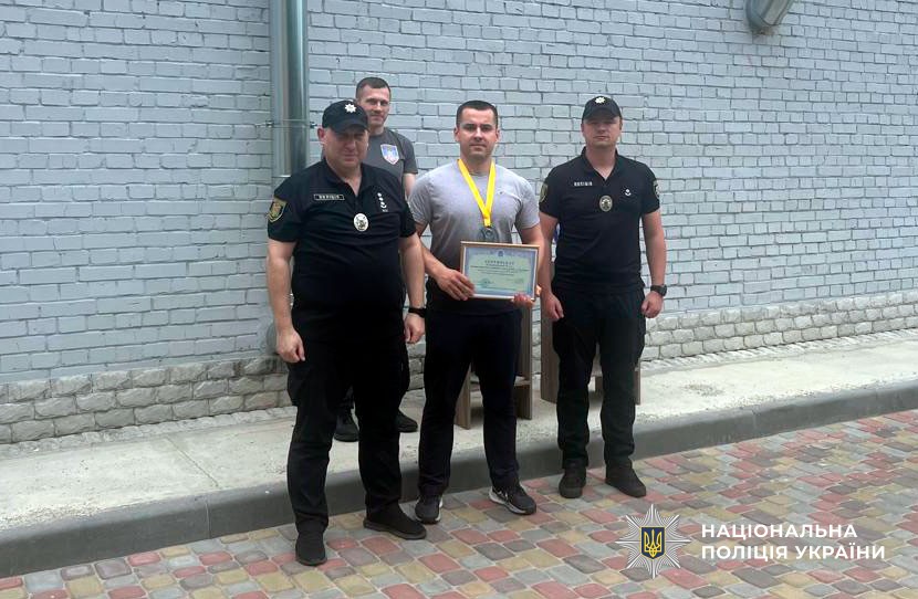 Поліцейські Полтавщини змагалися у тактичній стрільбі