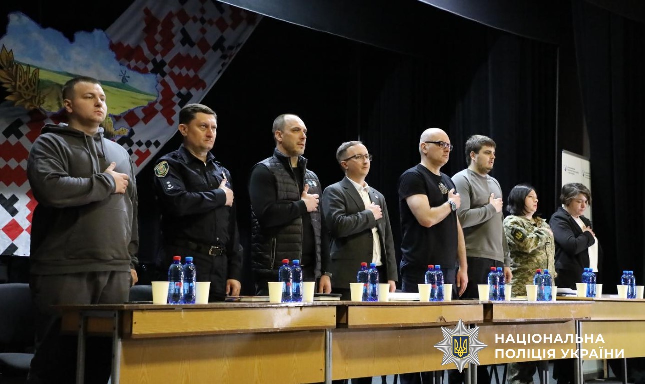 Слідчі взяли участь у зістрічі з родинами захисників 