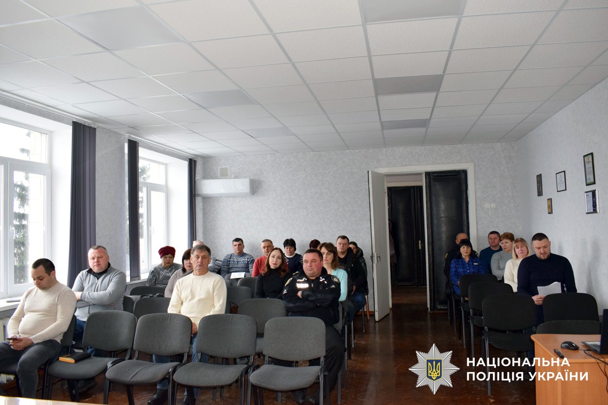 Дільничний офіцер поліції звітує перед громадою про роботу за 2025 рік