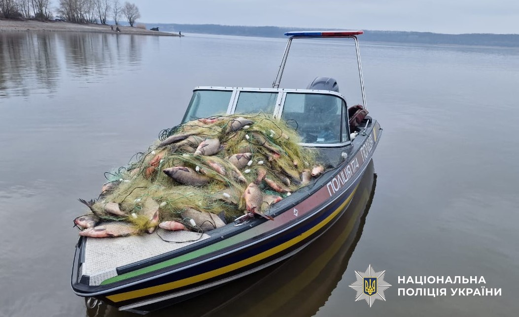 Водна поліція вилучила браконьєрські знаряддя лову