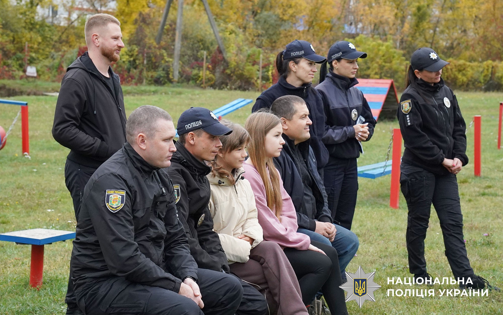 Каністерапія для поліцейських-захисників та їхніх родин