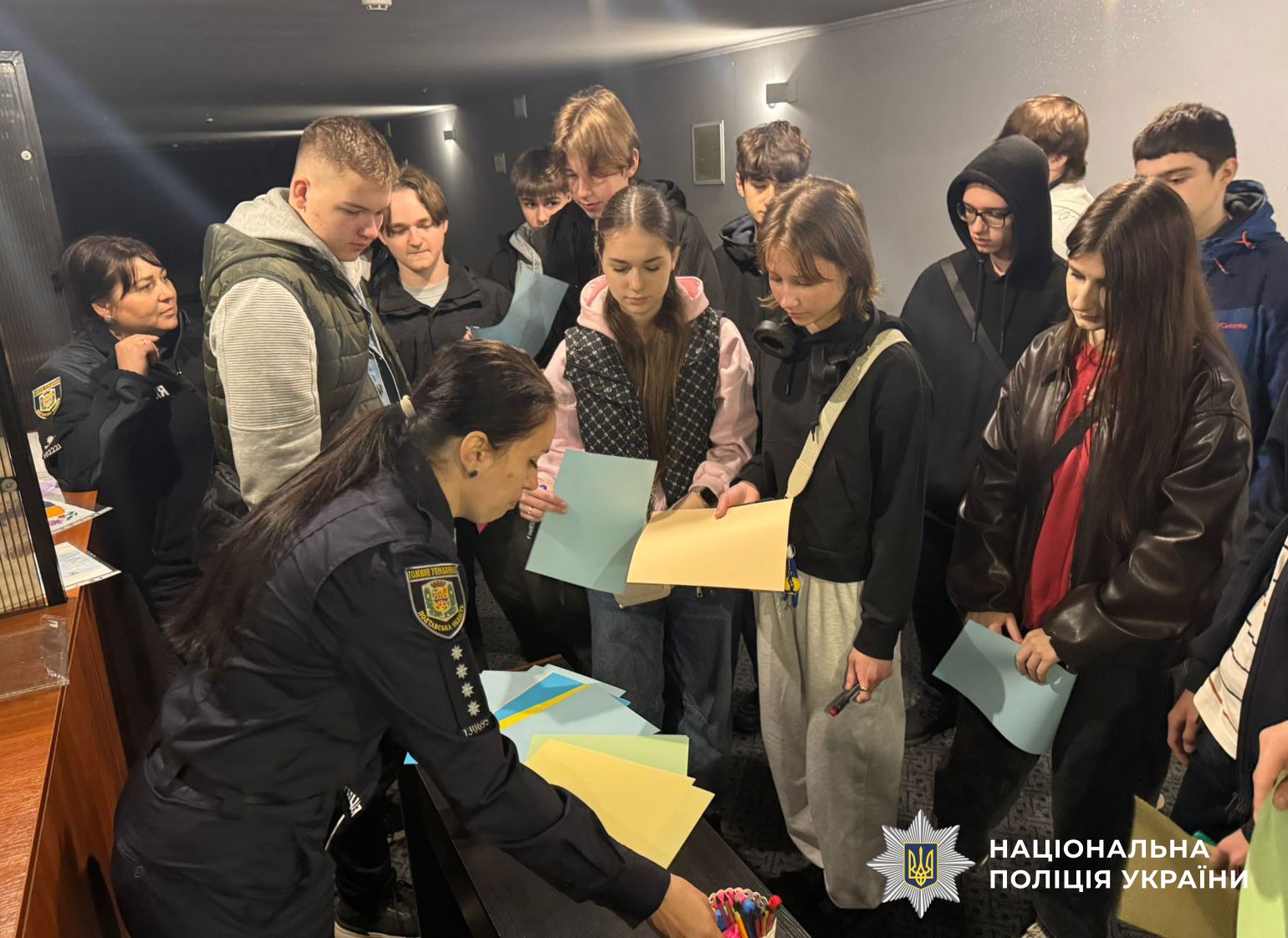 Поліцейські проводять заходи для дітей