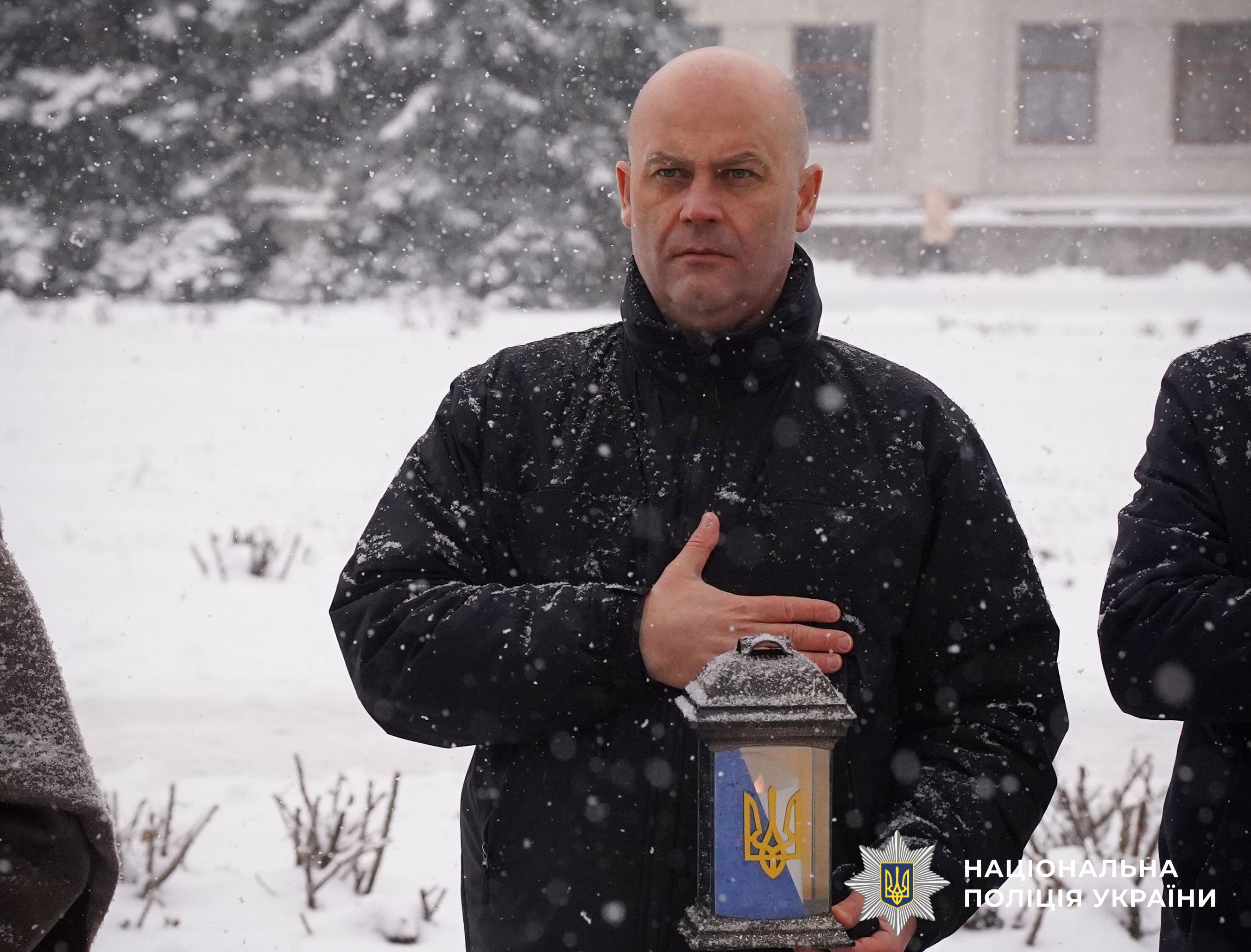 «Герої першої перемоги у битві, що триває»: у Полтаві запалили лампадки пам’яті