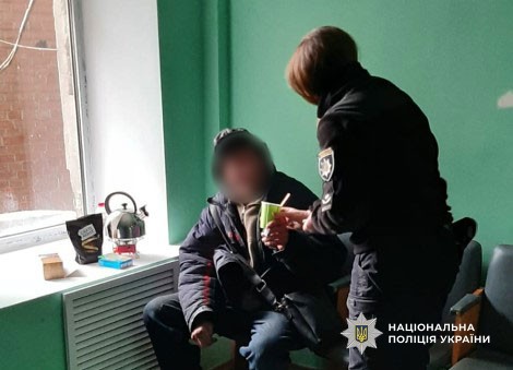 Поліція надає допомогу водіям