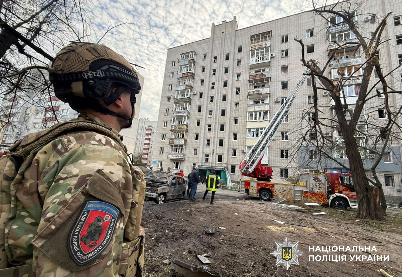 Вибухотехнік поліції на місці події