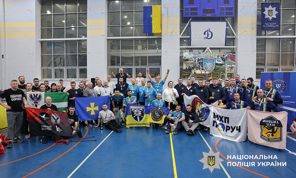 На Полтавщині відбувся відкритий чемпіонат з волейболу сидячи серед ветеранів та ветеранок