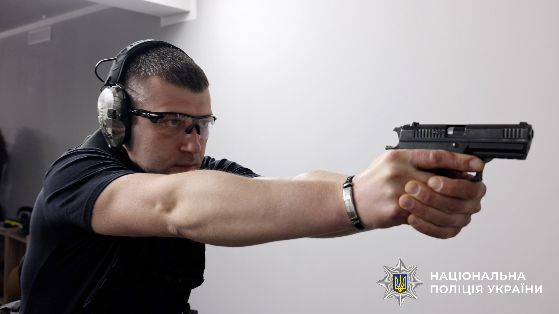 Поліцейські Полтавщини змагалися у тактичній стрільбі