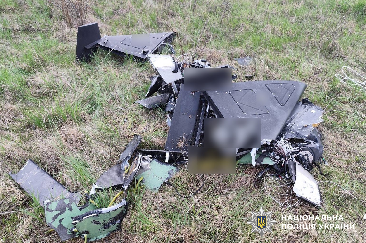 поліцейський працює на місці події