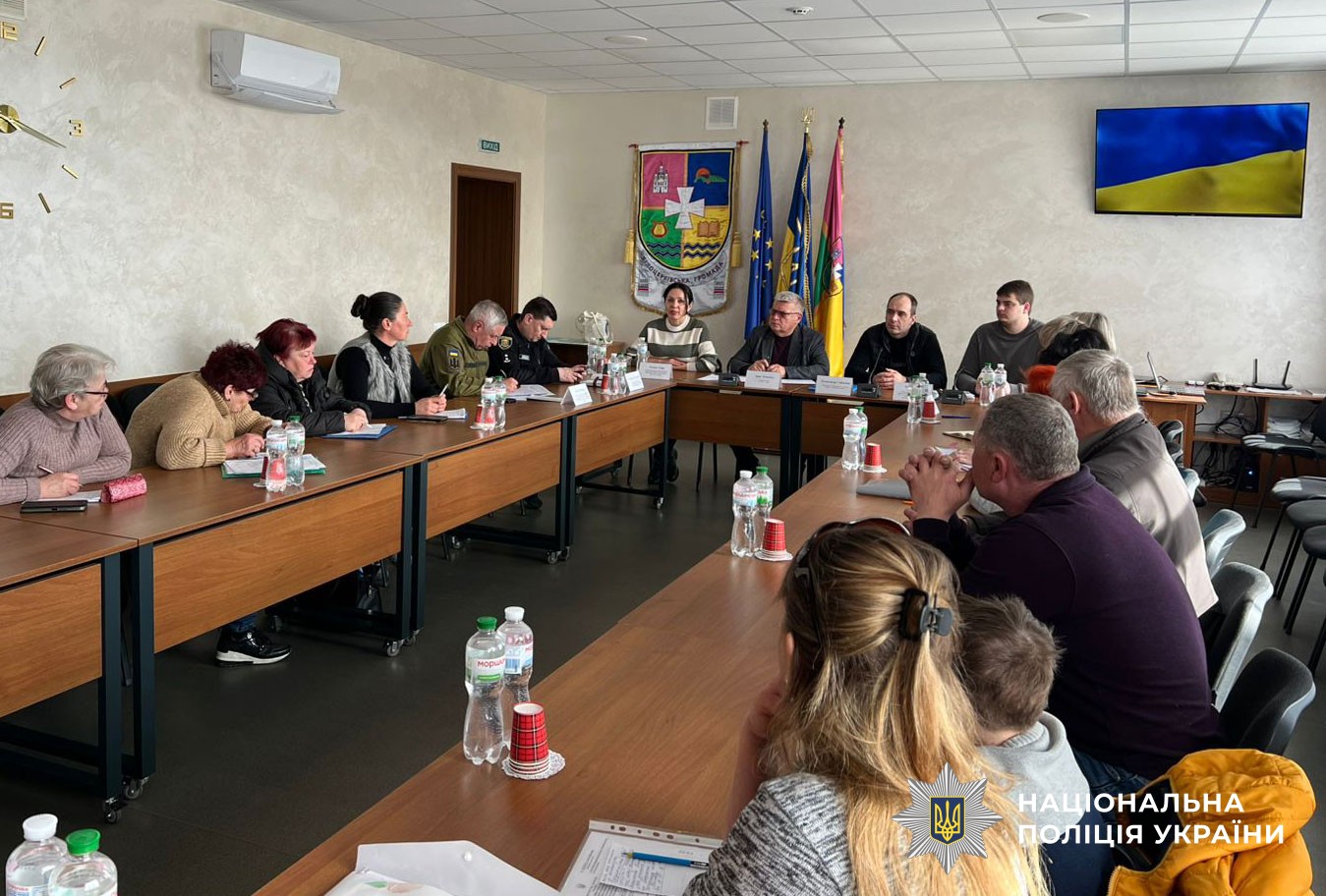 Учасники зустрічі з родинами захисників