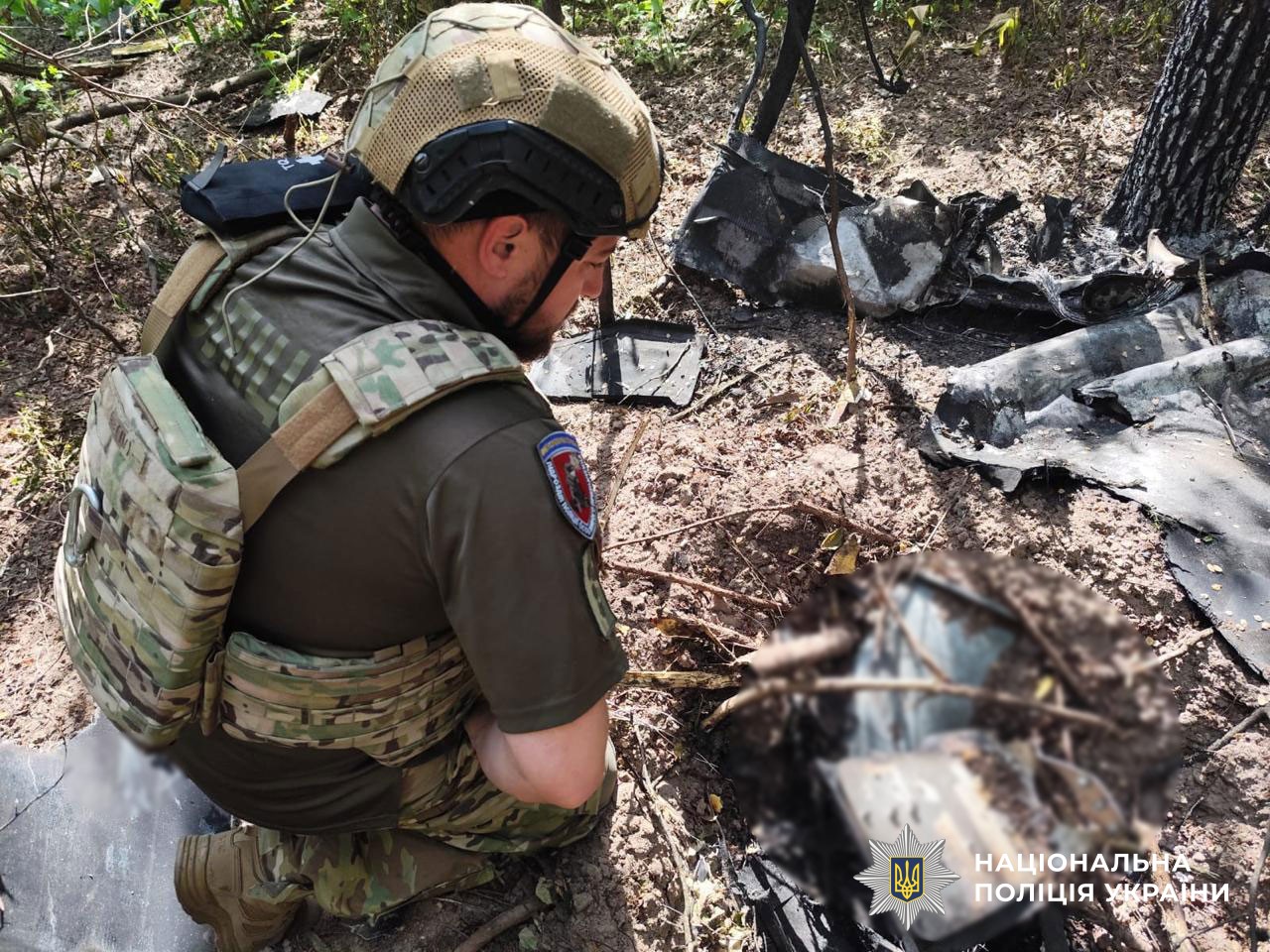 Вибухотехнік працює на місці події