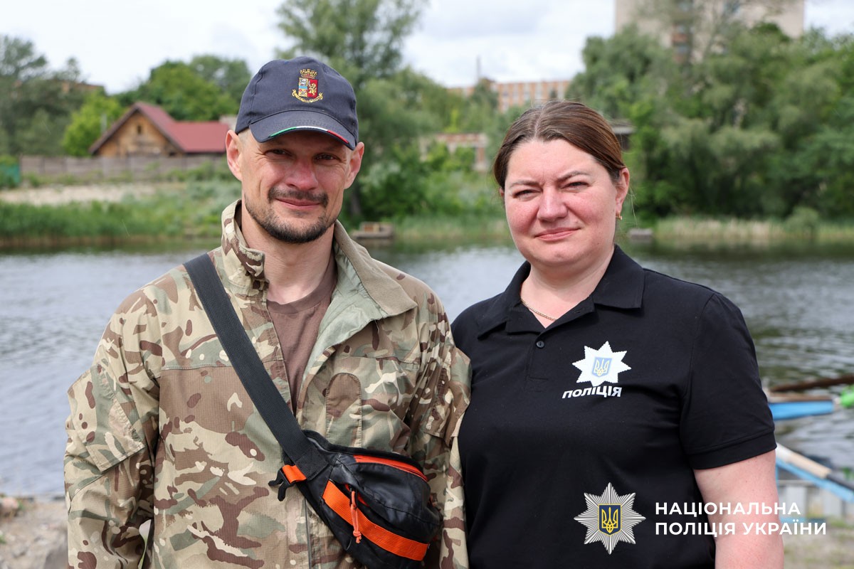 Ветеранський спорт, як шлях до відновлення: поліцейські Полтавщини взяли участь у змаганнях з веслування на човнах-драконах