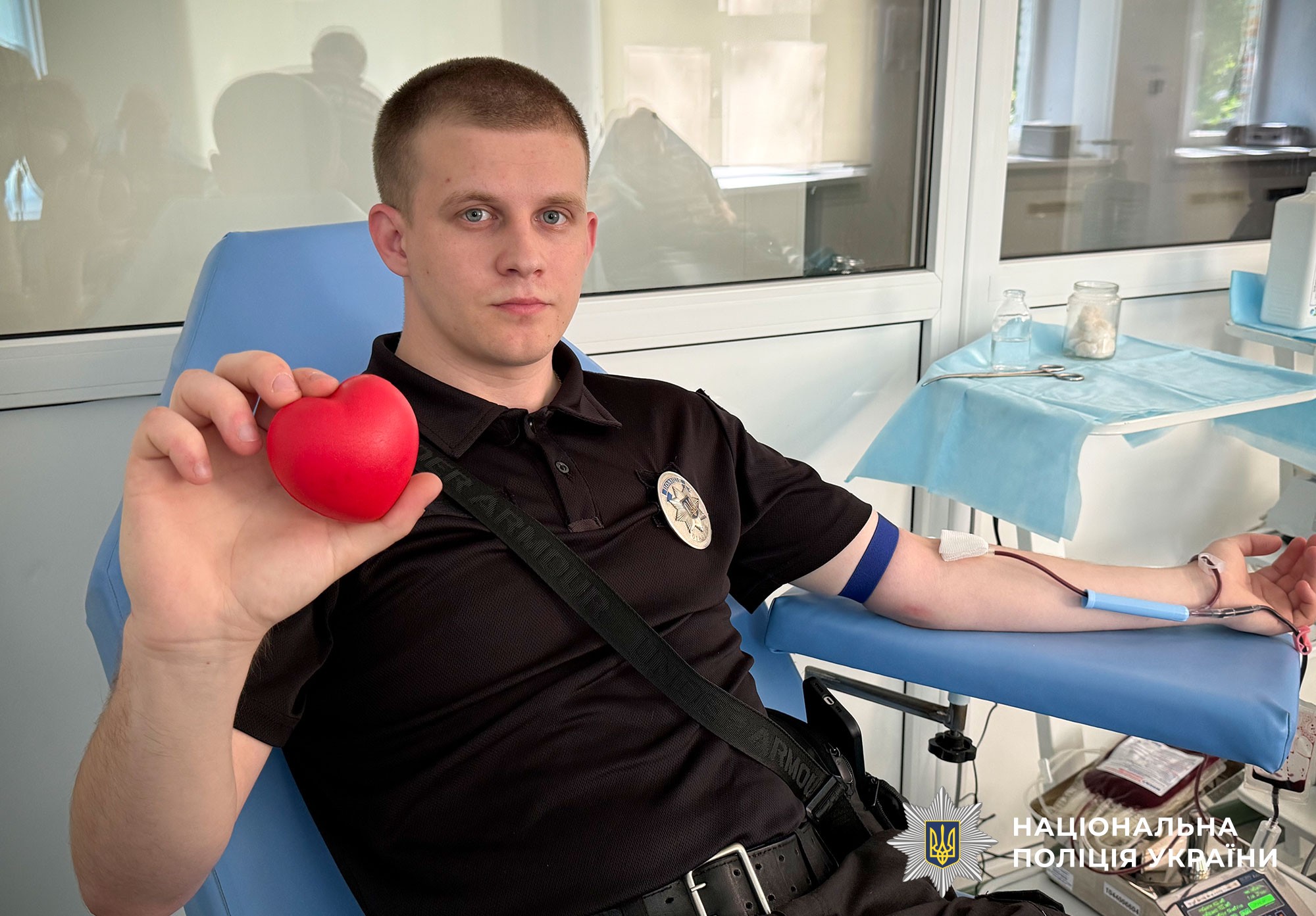 Поліцейські Кременчука підтримали донорський рух заради порятунку життів
