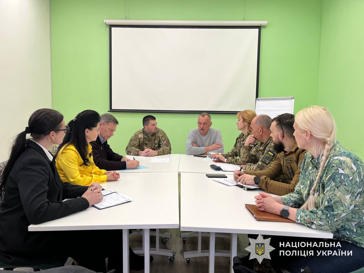 Єдність заради ветеранів: у Мукачеві обговорили шляхи підтримки та адаптації захисників