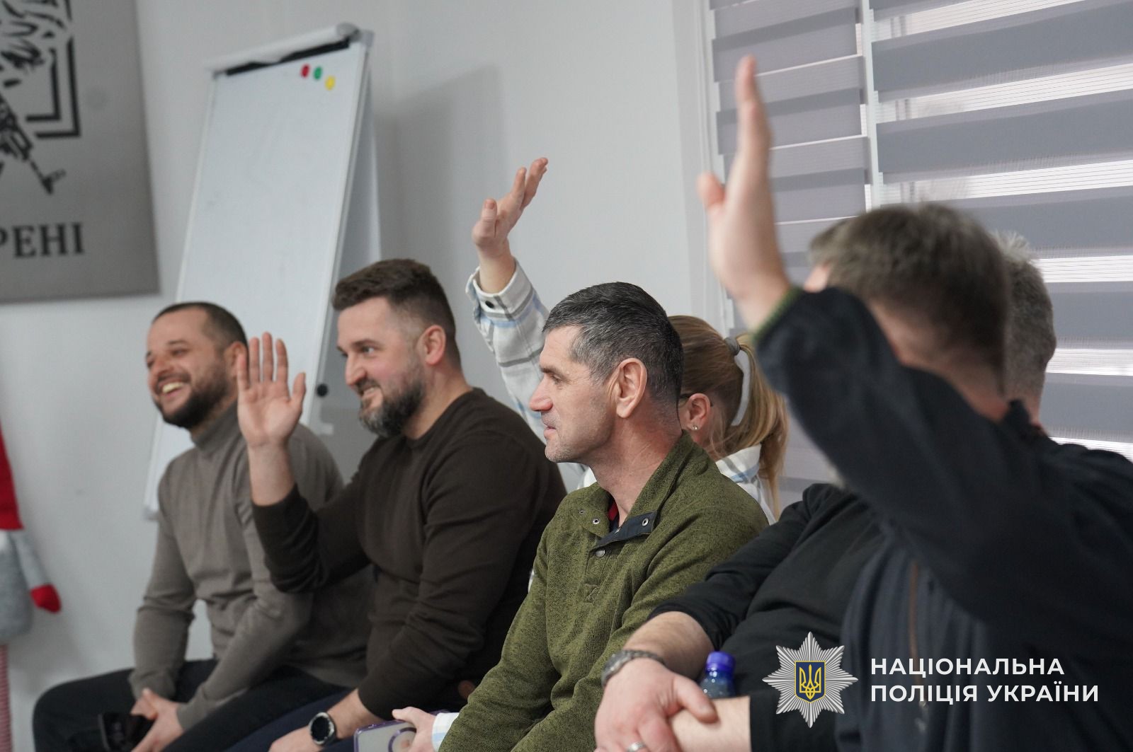 Учасники громадських організацій на заході, присвяченому питанням працевлаштування ветеранів та їх реабілітації