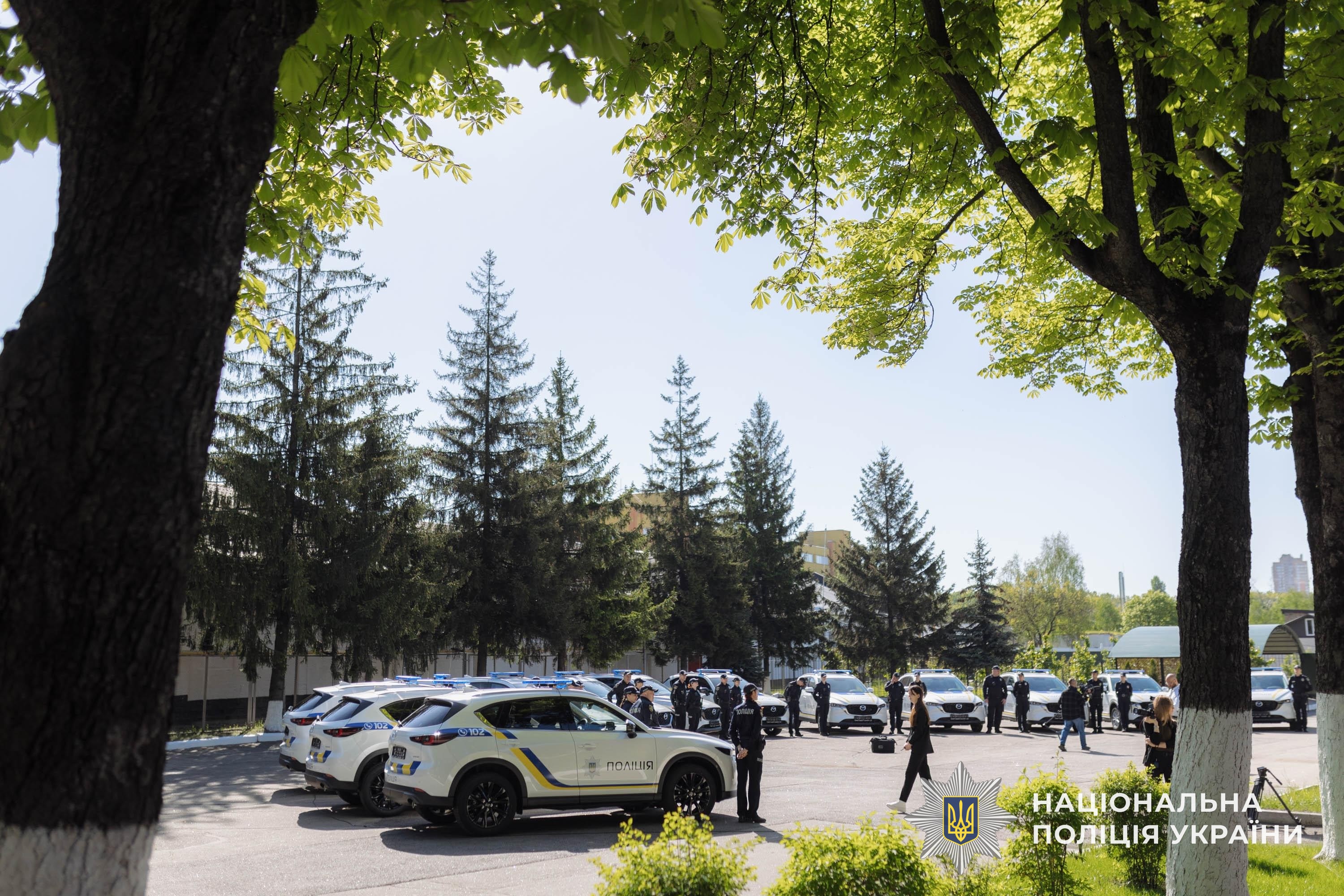 уряд франції передав 13 автомобілів для мобільних груп поліції з протидії гендерно зумовленого насильства (відео)