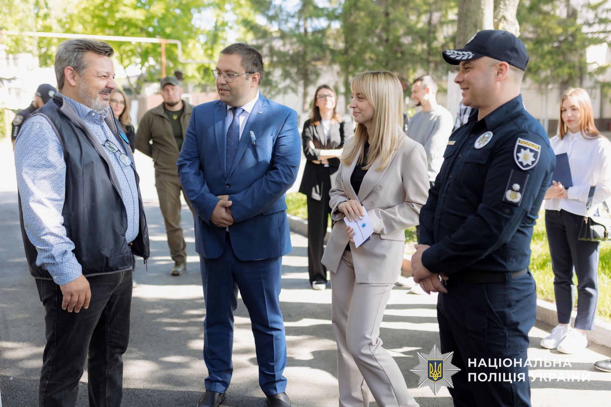 уряд франції передав 13 автомобілів для мобільних груп поліції з протидії гендерно зумовленого насильства (відео)