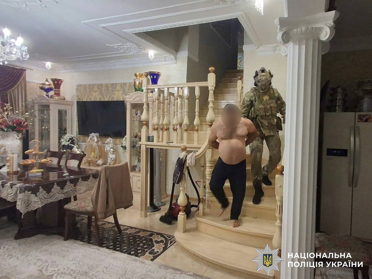 "Пуститися берега" по-українськи: на Вінниччині виявили дві нарколабораторії, які працювали на Україну та за її межами