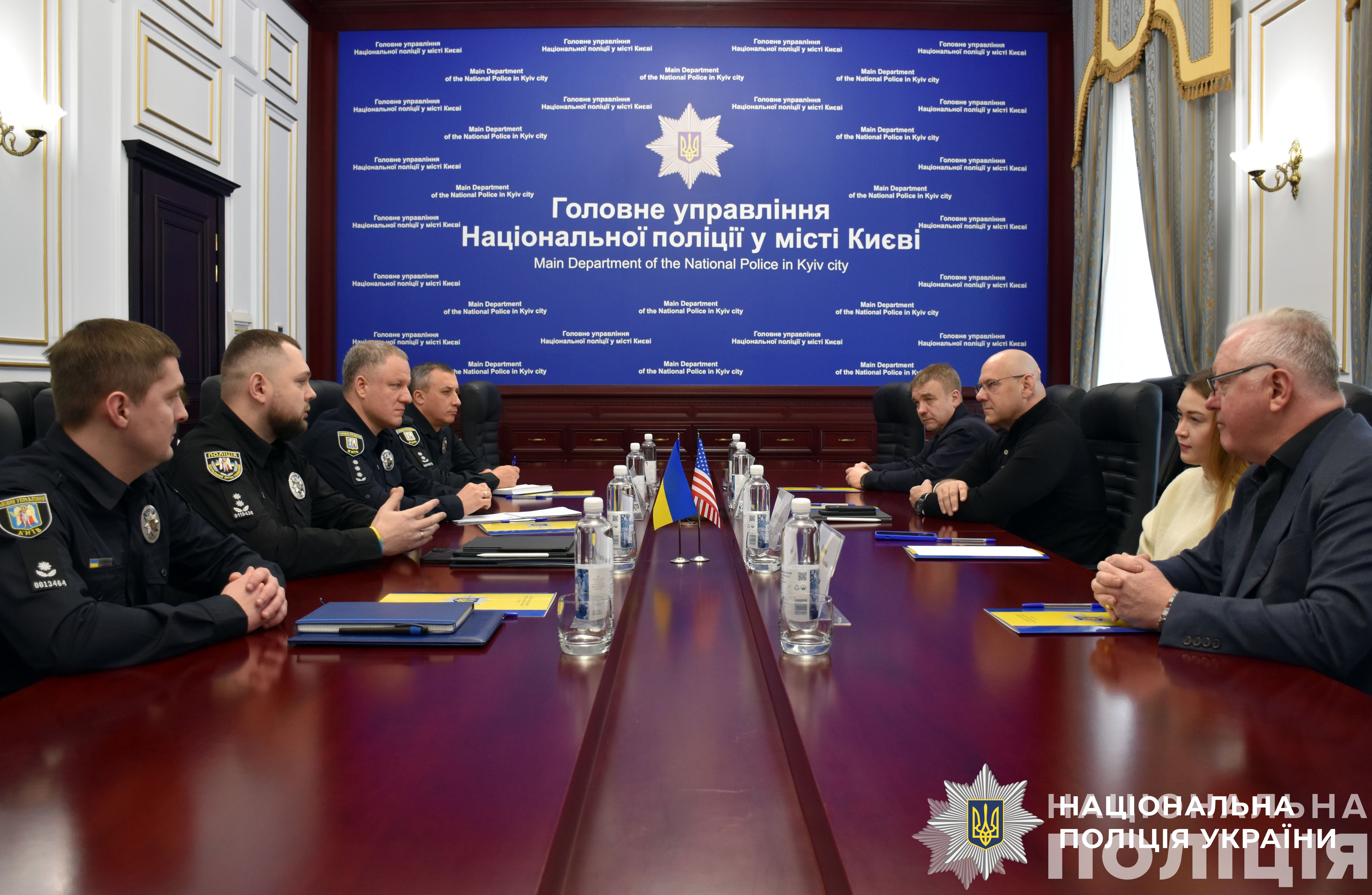 у столичному главку поліції відбулась зустріч із представниками ісітар в україні щодо діяльності підрозділів кримінального аналізу