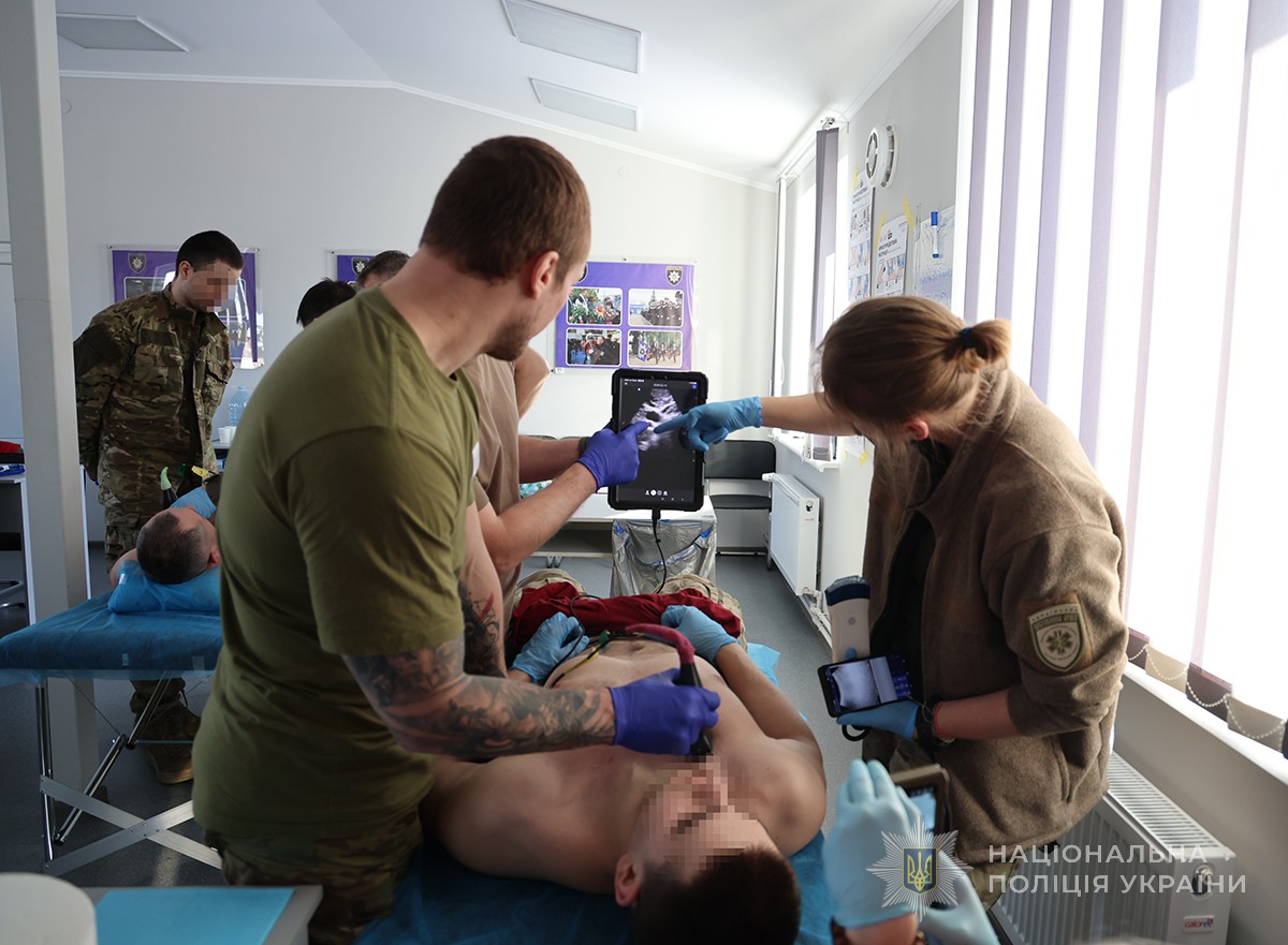 слухачів навчають ультразвуковій діагностиці