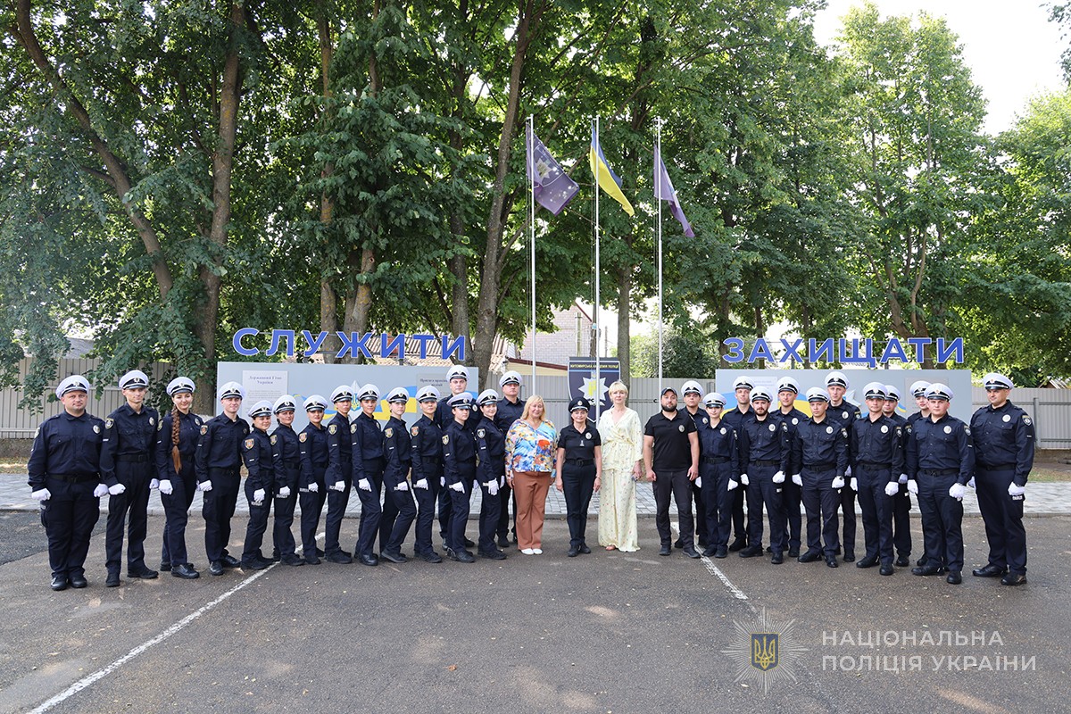 спільне фото на плацу