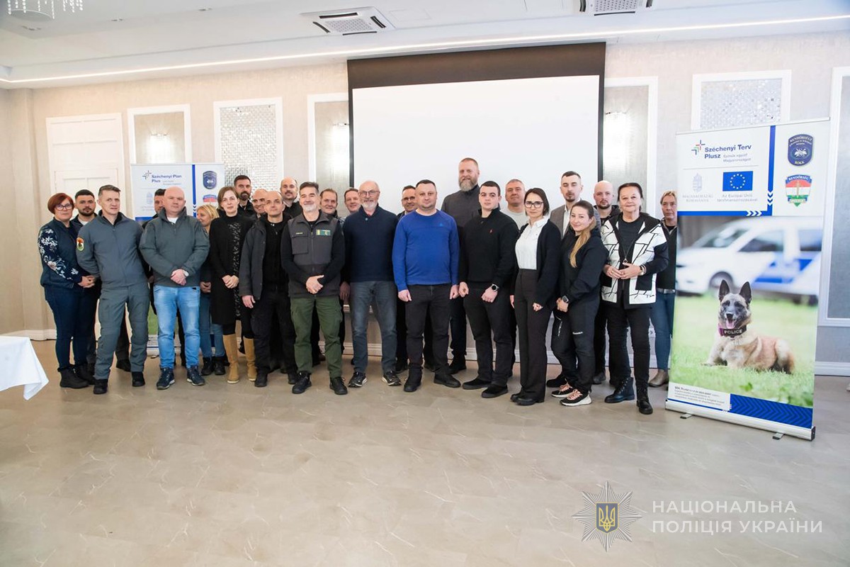 загальне фото всіх учасників