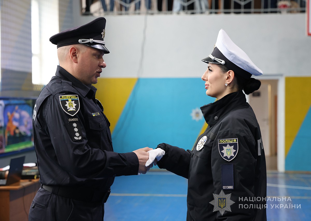 вручення дипломів слухачам