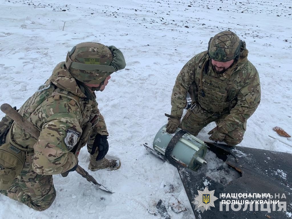 з початку року вибухотехніки нацполіції знешкодили близько 40 бойових частин крилатих ракет та понад 30 фугасних авіабомб