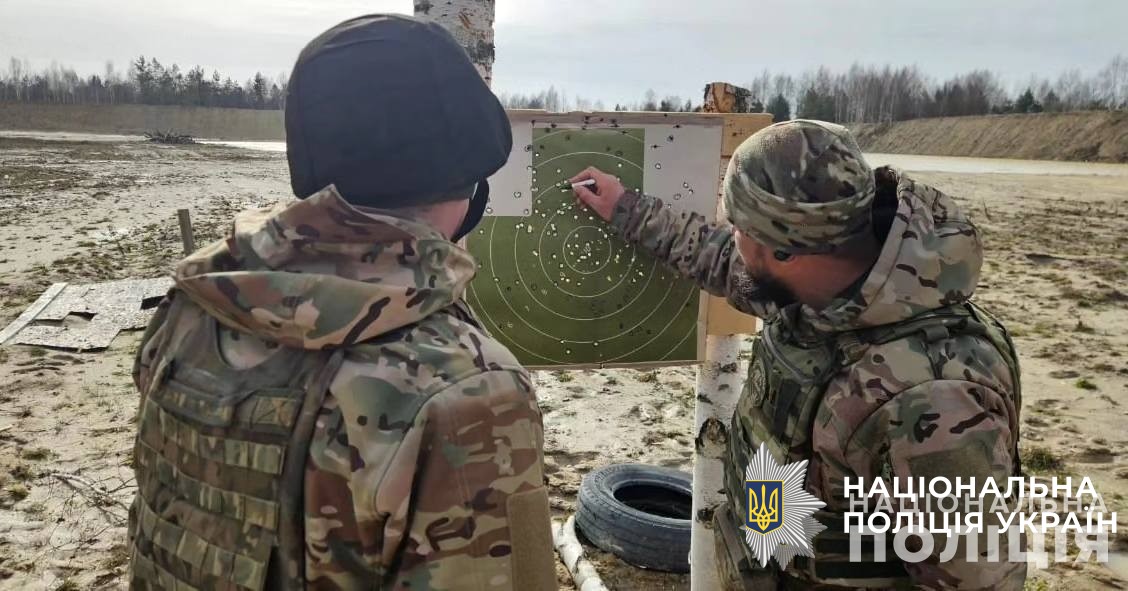 штурмовики «сафарі» об'єднана штурмова бригада національної поліції україни «лють» продовжують невпинно тренуватися й удосконалювати свої знання і навички штурмовики «сафарі» об'єднана штурмова бригада національної поліції україни «лють» продовжують невпинно тренуватися й удосконалювати свої знання і навички