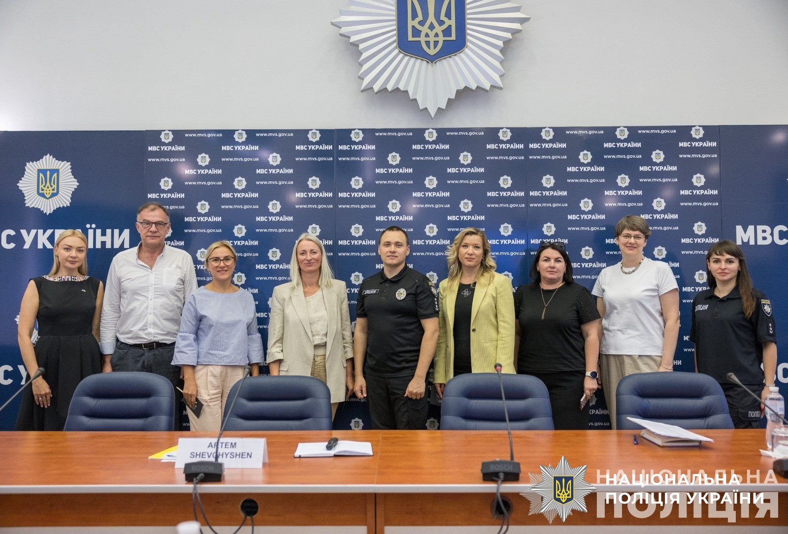 слідчі нацполіції презентували результати роботи з протидії торгівлі людьми представникам провідних міжнародних неурядових організацій слідчі нацполіції презентували результати роботи з протидії торгівлі людьми представникам провідних міжнародних неурядових організацій