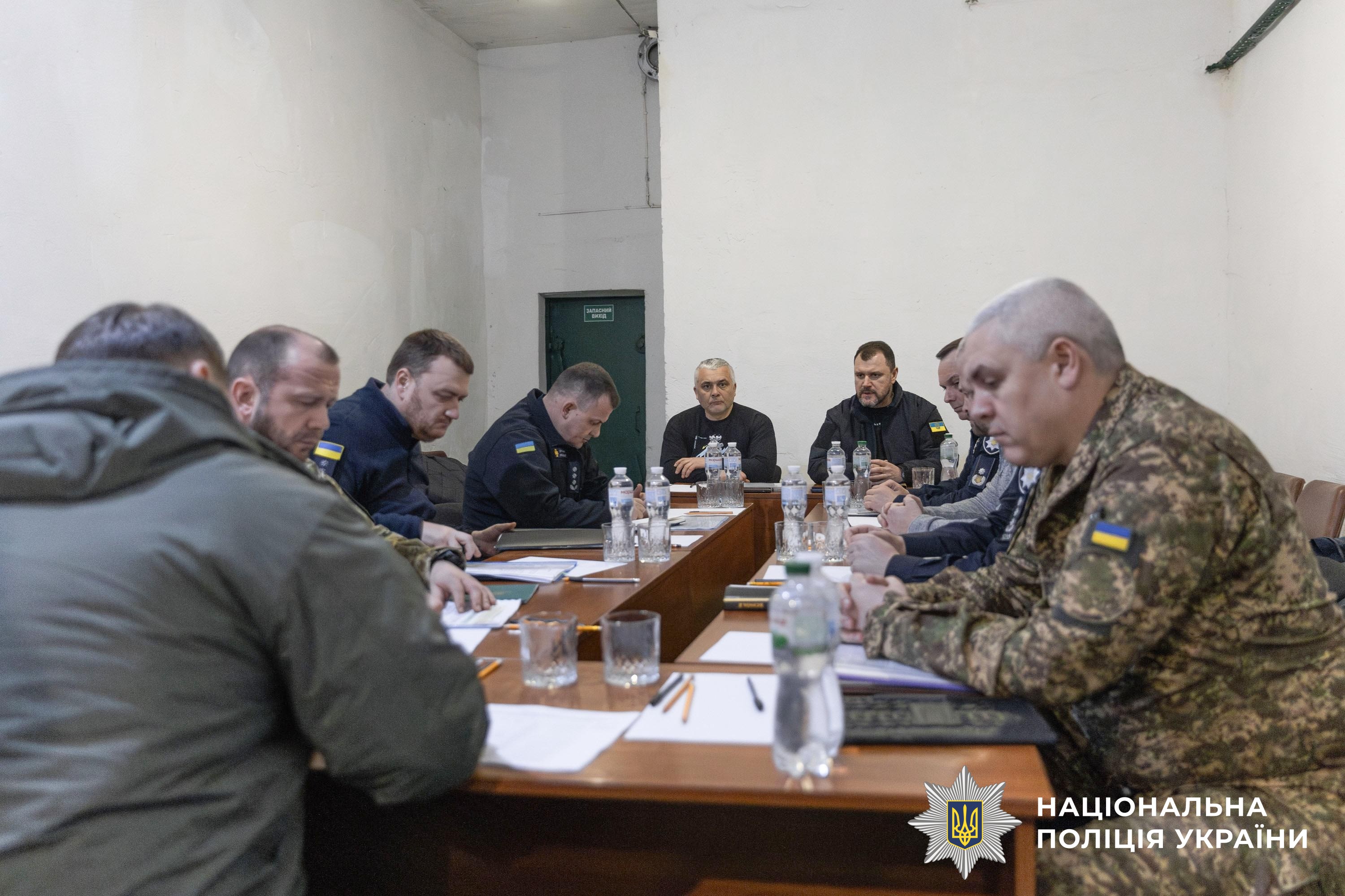 «ми зробимо усе, аби рф понесла покарання за воєнні злочини у міжнародному суді», — ігор клименко на місці ракетної атаки в одесі «ми зробимо усе, аби рф понесла покарання за воєнні злочини у міжнародному суді», — ігор клименко на місці ракетної атаки в одесі