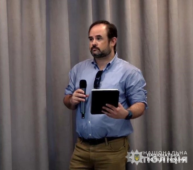 нацполіція у співпраці з veteran hub долучилась до проєкту кризових комунікацій