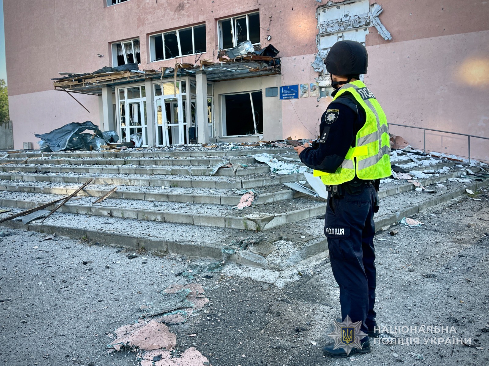 Троє поранених внаслідок ворожих обстрілів Сумщини: поліцейські документують злочини рф